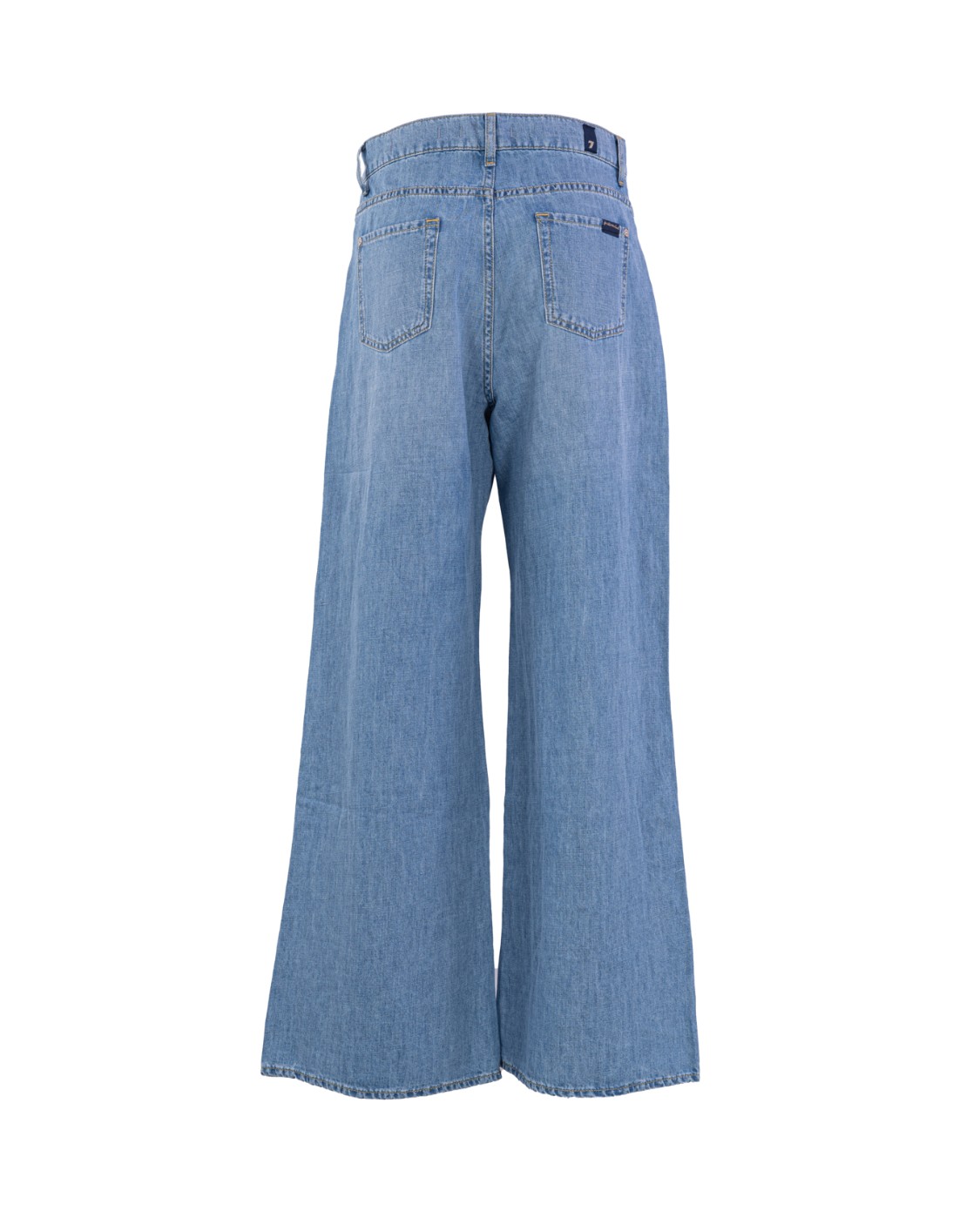 shop SEVEN Saldi Jeans: 7 for all mankind denim in cotone elasticizzato, cropped.
Modello: Zoey milk.
Tessuto super stretch.
Vita alta.
Fondo a zampa.(apertura 33 cm nella taglia 27)
Composizione: 98% cotone, 2% elastane.
Fabbricato in Tunisia.. JSZOS850VA-LIGHT BLUE number 8622057